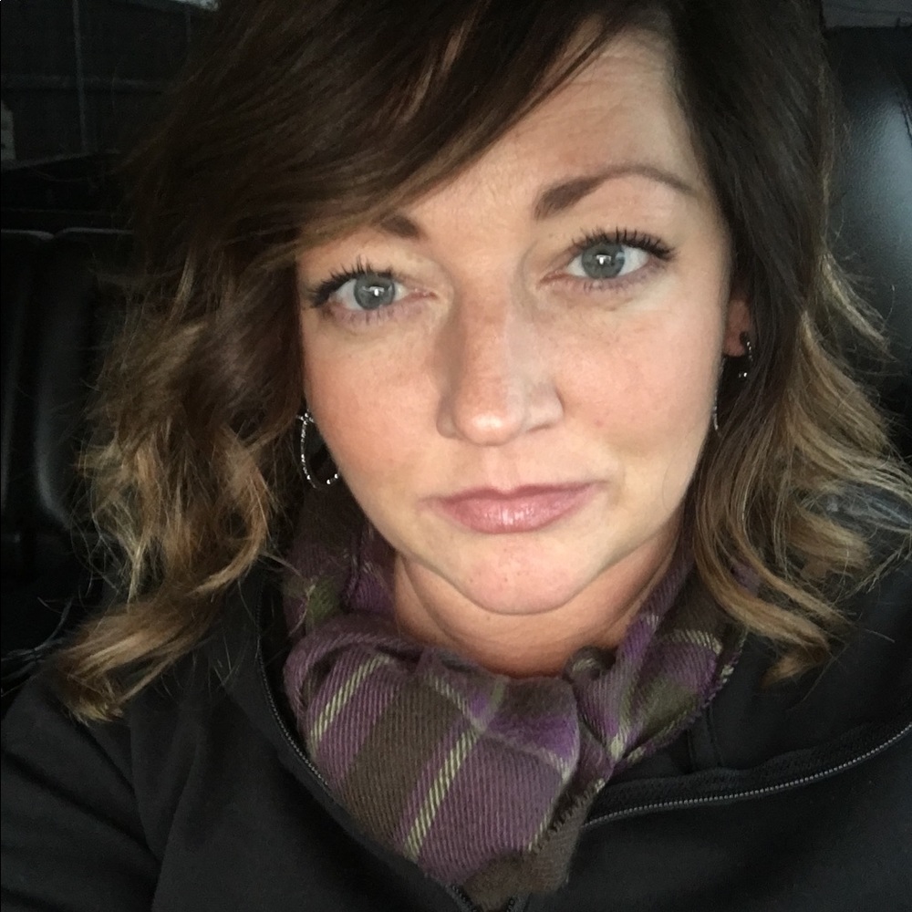 Meet your Posher, Naoma